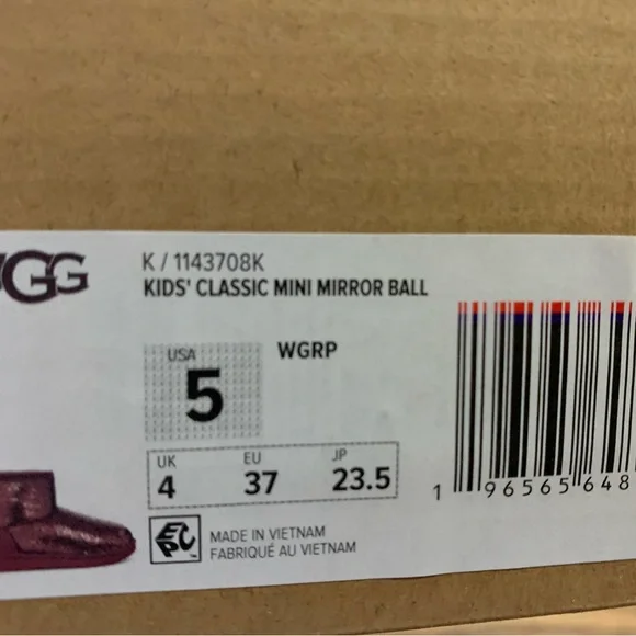 Maroon Girls Glitters Uggs size 5 - Picture 6 of 6